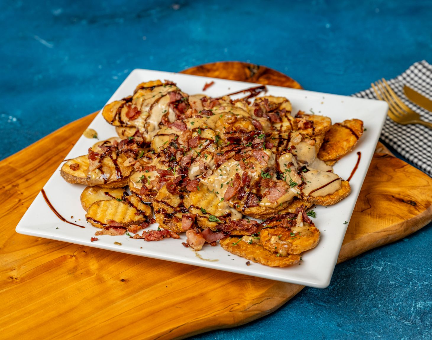 Appetizers Highland Fries Blue Cheese Bacon Basalmic Riverwalk Grille 5 19 2025 6776