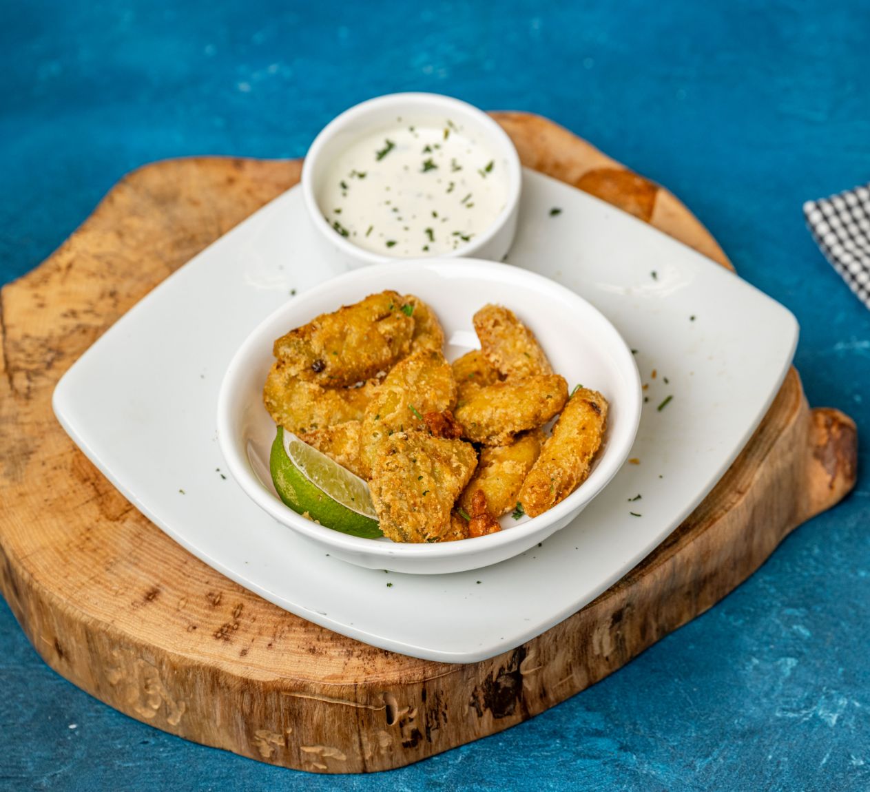 Appetizers Rwg Southwestern Fried Avocado Slices Riverwalk Grille 5 19 2025 6711