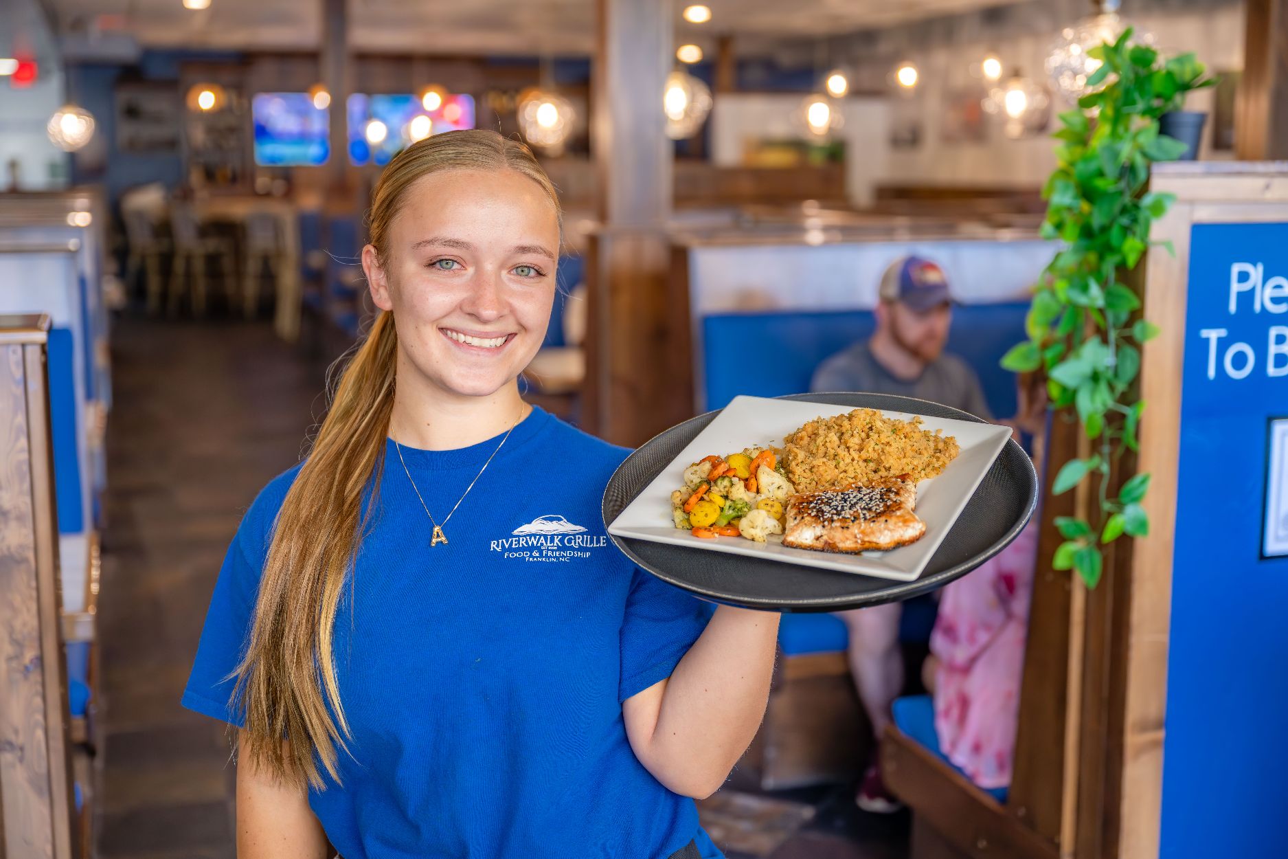 Riverwalk Grille 8 28 2025 0801
