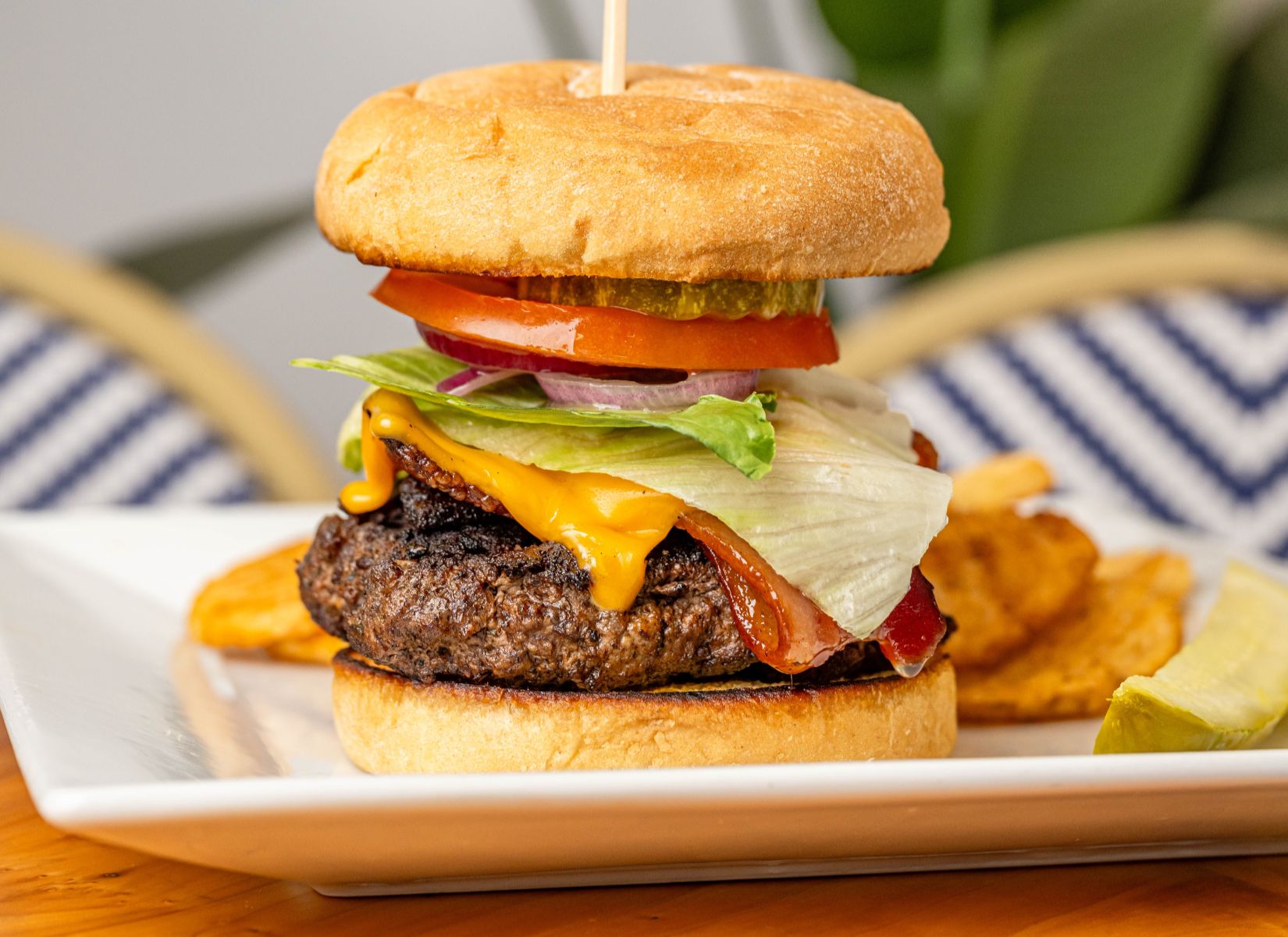 The Classic Bacon Cheeseburger Riverwalk Grille 8 28 2025 0888